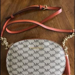 Michael Kors Crossbody Bag